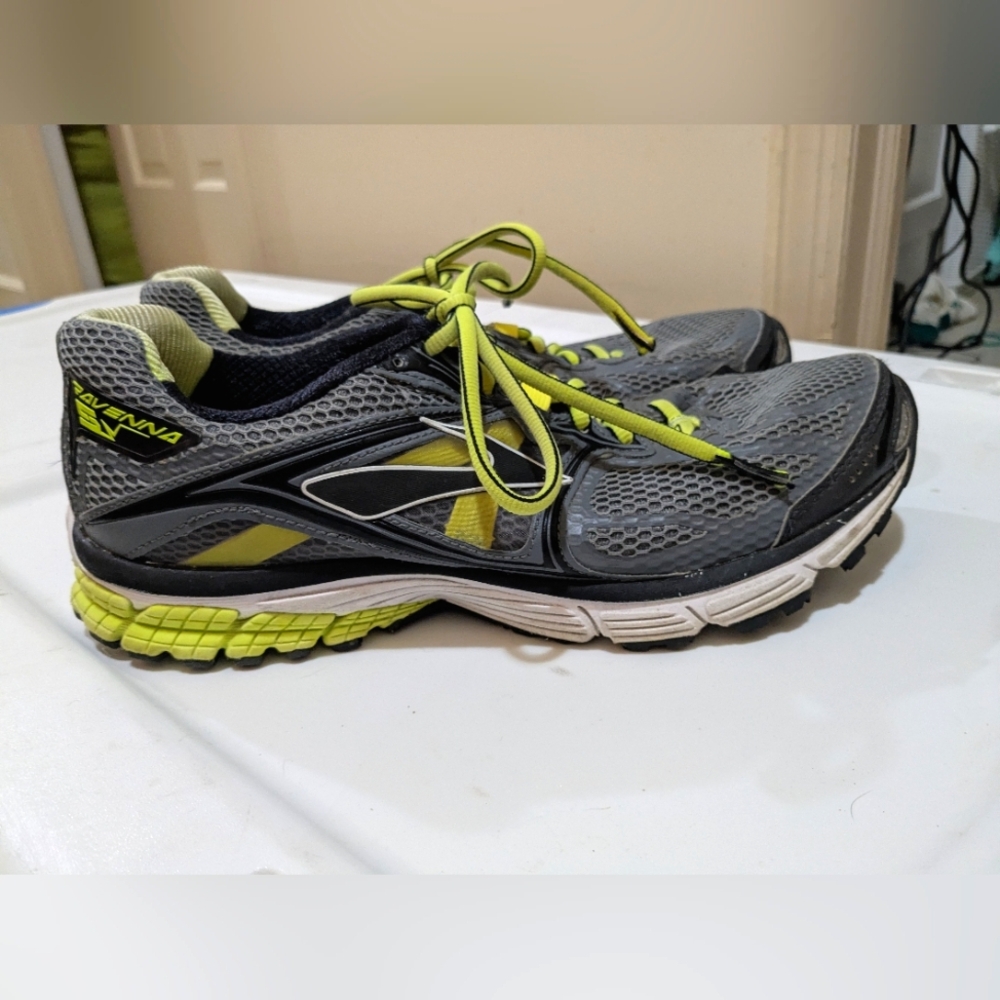 Brooks Ravenna mens 10.5